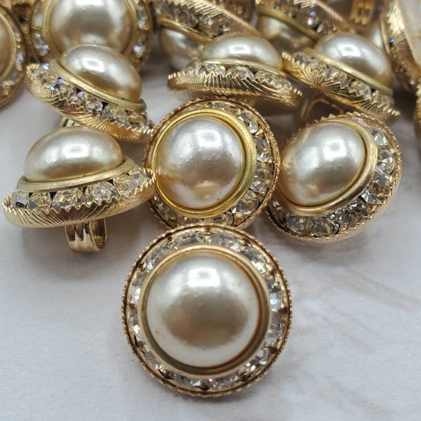 Vintage button, 1, 5/8" 16mm, small faux pearl & clear glass rhinestones design gold metal New old stock ( c150)