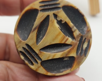Vintage Buttons - embossed celluloid, extra large black & green 1 5/8", 41mm, metal shank (mar 832 26)