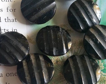 Vintage Buttons - lot of 9 matching jet black glass ribbed look design, 5/8 ".(lot may 160 19 )