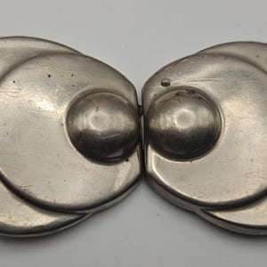 Vintage Gürtelschnalle -1 extra große ineinandergreifende silberne Metall-Gürtelschnalle, 1930er Jahre, 4 "quer, 1 3/4" hoch (März 830 26)