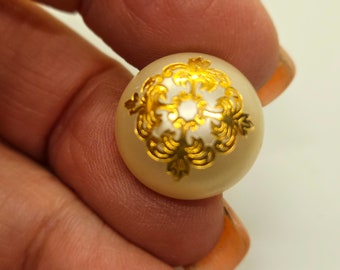 Vintage Buttons - 1 pearlized glass with gold pattern, 5/8 inch, 16mm metal shank(mar 284 24)