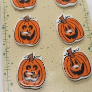 Vintage knopen-1 kaart keramiek 6 Halloween herfstpompoenen Lantaarns naaien door 1"25,5 mm, (231 24 aug)