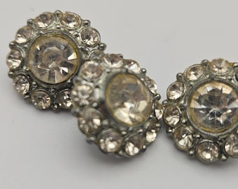 Vintage rhinestone button - 3 matching, 5/8" 16mm flower design clear glass, silver finish metal (mar 912 26)