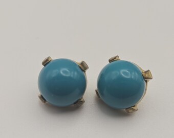 Vintage Button, 2 matching blue scarab glass ball center  3/8" 9.5mm brass metal, ( mar 956 26)