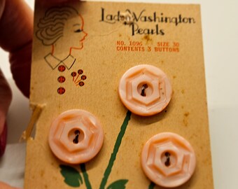 Vintage Buttons -mother of pearls, 3 matching on card midl size 11/16 inch 17.5mm, pink dyed Lady Washington brand(apr 138 24)