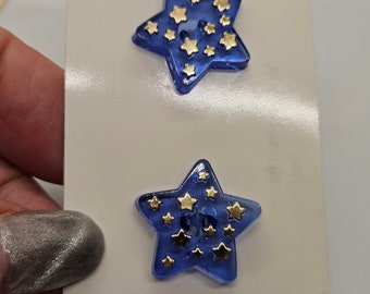 Vintage Buttons - 1 card, matching lot of 2 buttons, blue plastic gold accent star design medium, 3/4" 19mm JHB brand (apr 111 24)