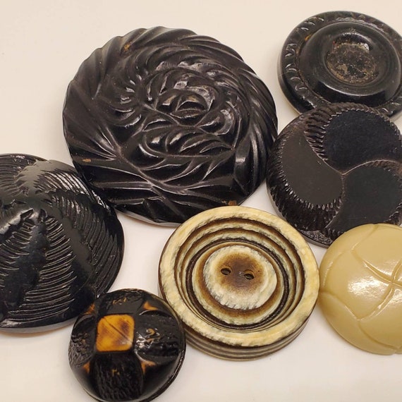 Vintage Buttons Lot of 7 Mid Century Modern Assorted Small