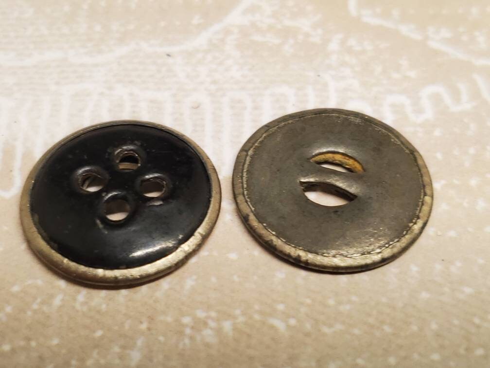 Vintage Button - 2 Assorted Mode De Paris, 5/8 Vintage Button - 2 Assorted Mode De Paris, 5/8
