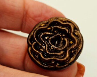 Vintage Buttons - 1 jet black glass, flower design gold luster painted design shank 1" 25.5mm( mar 828 24)