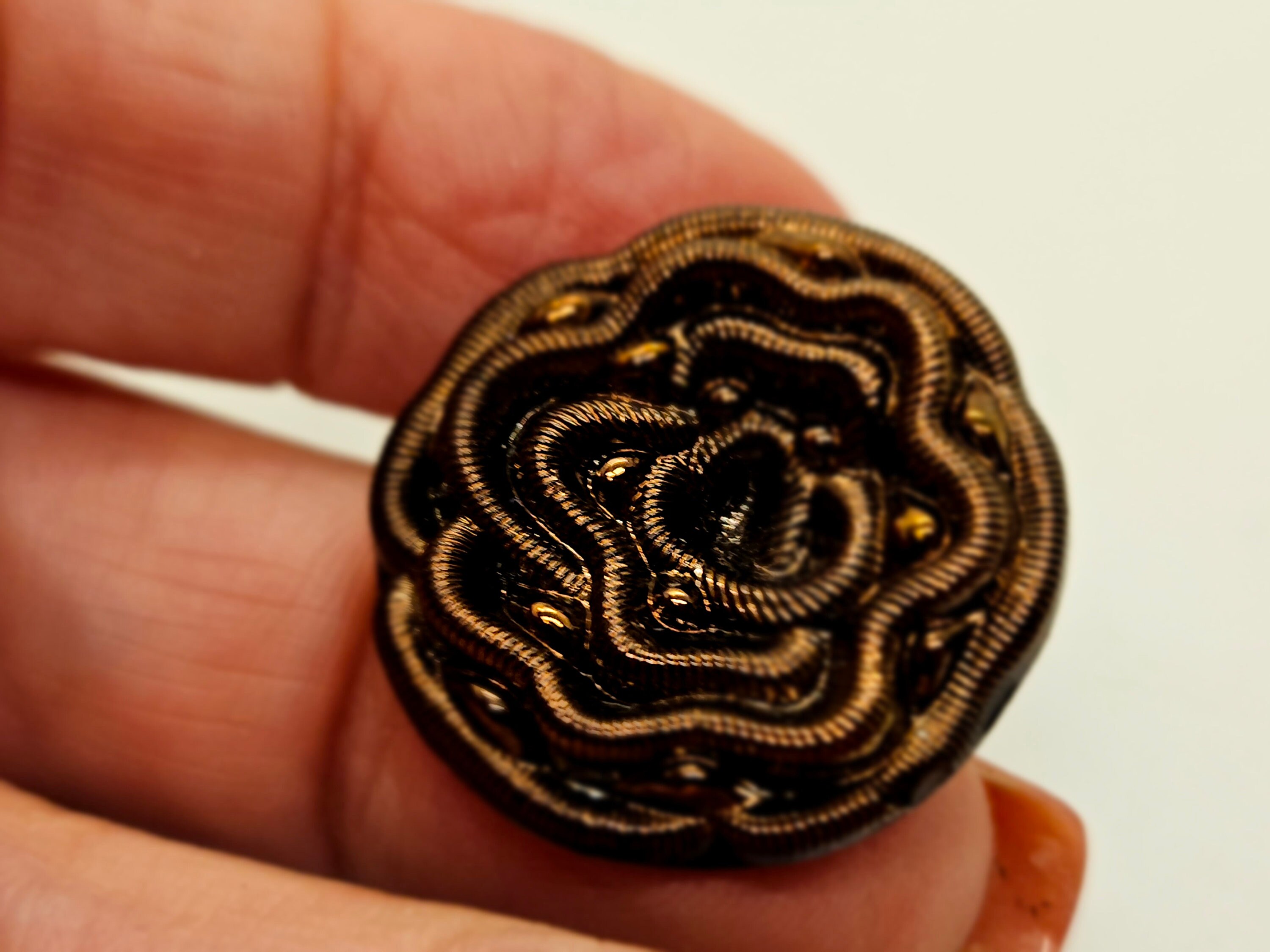 Vintage Buttons 1 Jet Black Glass, Flower Design Gold Luster