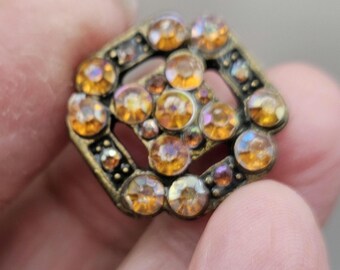 Vintage rhinestone button - 1, 7/8" 22mm square design light amber  glass, gold finish metal (mar 944 26)