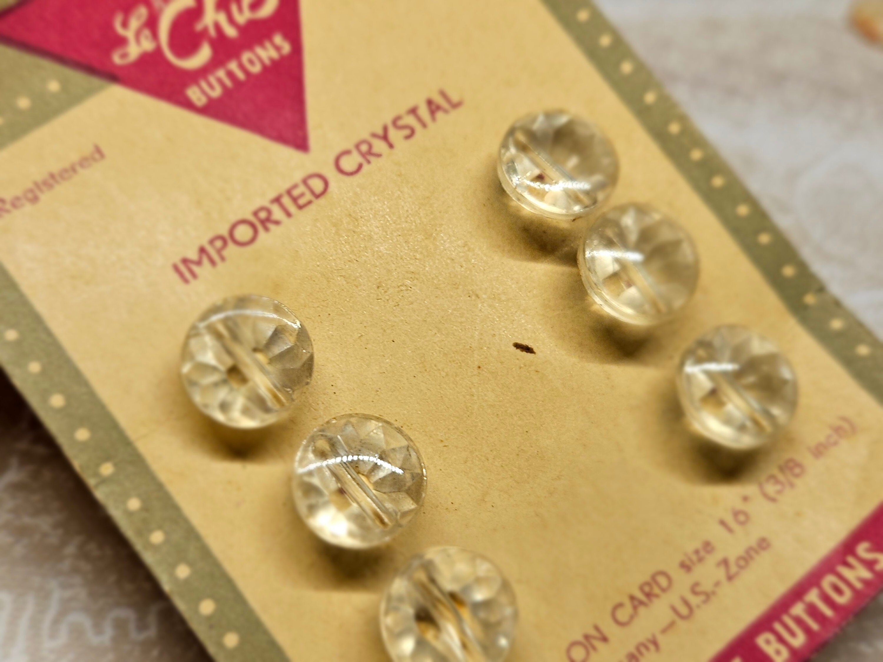 Vintage Buttons 1 card, 6 small 3/8