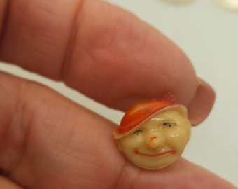 Vintage Buttons - 1 hand painted elf head with red hat 1/2" 13mm china Collectable (mar 879 24)