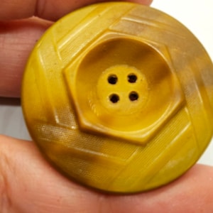 Vintage Buttons -  1 extra large, 1 3/8" 35mm brown embossed tight top celluloid design, sew thru(jun 823 24)