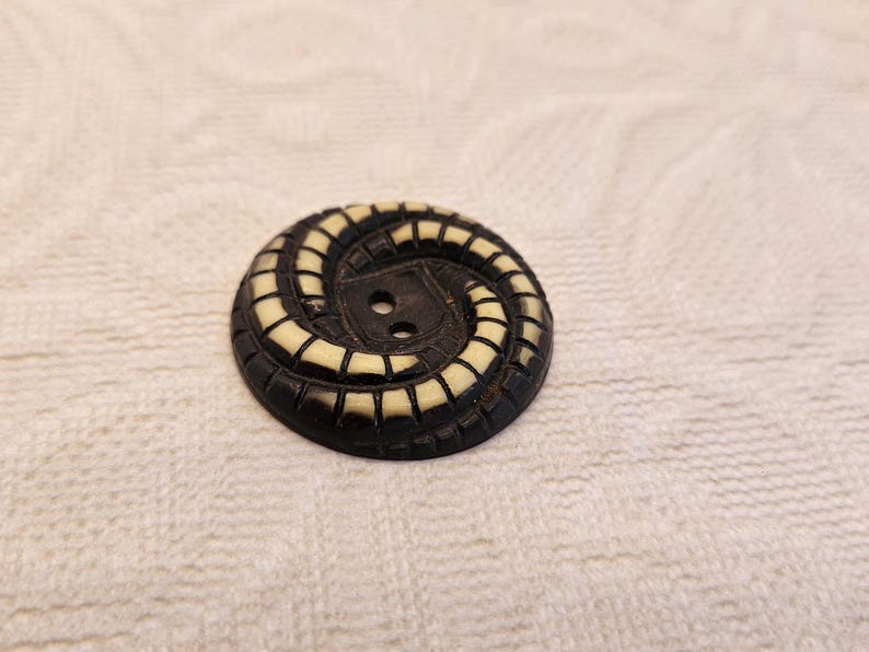 Vintage Buttons -1, Large, 1 1/4