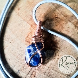 Ciondolo e collana in sodalite