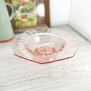 Vintage Pink Depression Glass bowl - Imperial Centerpiece Molly Pink Line#725 - Made in USA