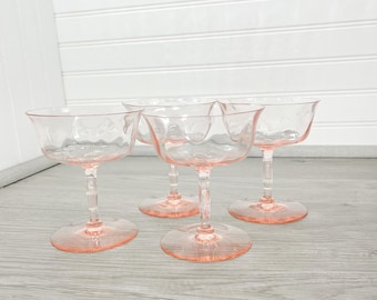Vintage Pink Depression Champagne Glass set of 4 - Delaware Flamingo Pink Wine Glass Set - Vintage MCM Pink cups
