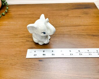 ヴィンテージの擬人化象の置物：キッチュな象の装飾 - Etsy 日本