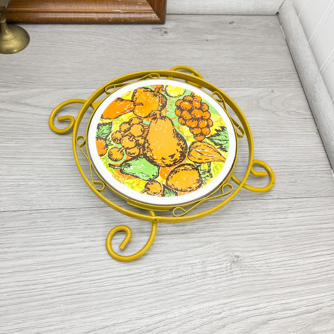 Dessous-de-plat Ancien En Bronze Doré Motif Fruits – Trivette Vintage
