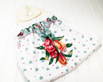 Vintage Floral Hand Towel: Heart & Flower Tea Towel