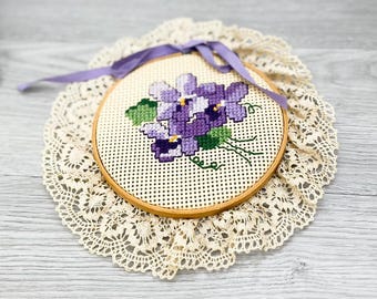 Vintage Framed Floral Needlepoint: Country Farmhouse Wall Decor