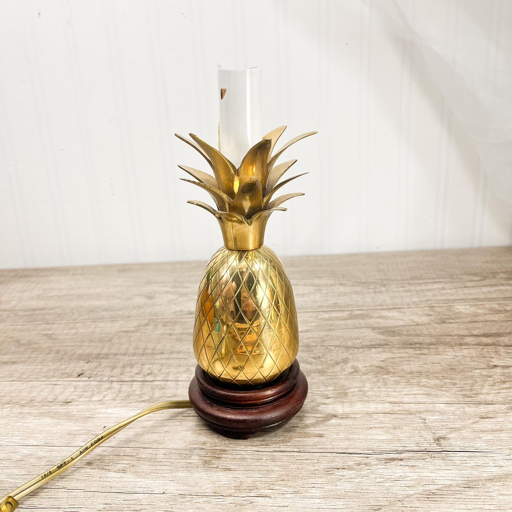 Lampe De Table Escandell, Lumière De Chevet Élégante, Luminaire À Poser