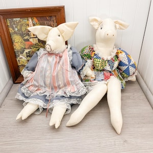 Vintage Handmade Plush Pig Dolls: 1980s Farmhouse Decor