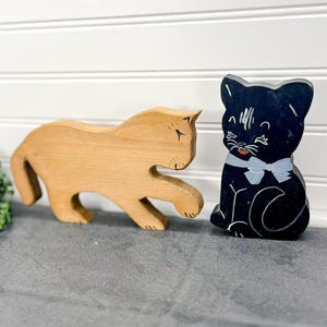 Vintage Wooden Folk Art Cats Set of 2 - Handmade Folk Art Cat Decor - Vintage Wonky Cat Decoration