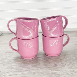 Retro Pink Rubbermaid Tumbler Mugs - Plastic Pink Cups - Vintage Rubbermaid Cups - Set of 4 Pink Cups