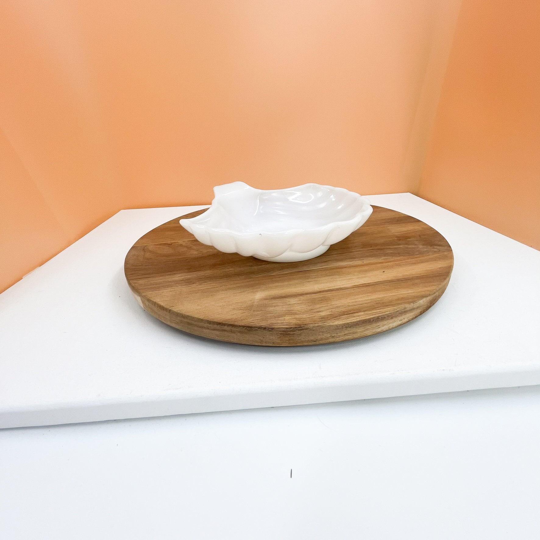 ヴィンテージホワイトミルクガラス貝殻皿：リングホルダー、ソープ