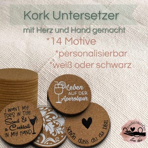 Korkunderlägg 9 cm med texter – dekoration – anpassningsbara i svart eller vitt – presentidé för kök och bar – set om 4 eller 6