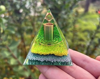 Pirámide de orgonita de doble punta de cristal envuelta en cobre para calma, crecimiento, fuerza y curación