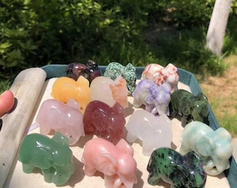 Handgeschnitzte Kristall-Elefant-Figur: Heilstein-Dekor, spirituelles Geschenk