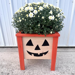 Fall Cedar Planter Box | Custom Laser Engraved Cedar Planter | Raised Cedar Planter | Raised Wooden Planter | Outdoor Gift | Mum| Fall Decor