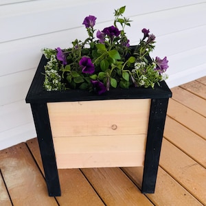 Personalized Cedar Planter Box: Outdoor Garden Planter, Customizable Finish