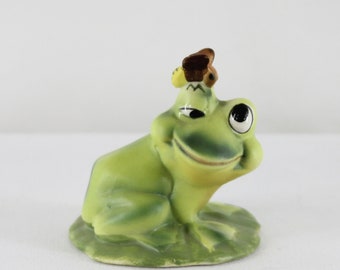 Vintage Josef Original Winking Frog with Bumble Bee Figurine (A)