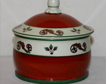 Porsgrund Porselen of Norway lidded wedding dish 1920's PRG 74 Green Anchor mark (A)