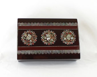 Vintage Lacquered Box with Mother of Pearl Abalone Inlay  Mandala (F)