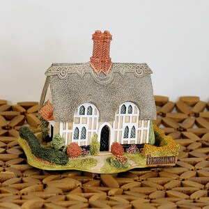 Vintage Lilliput Lane - Etsy