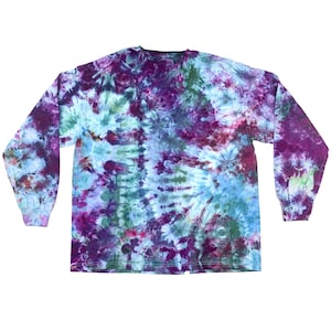 XL Longsleeve T-Shirt - Herren & Damen Unisex Batik T-Shirt - Blaues Batik T-Shirt für Geschenk oder Festival Mode - lila verde