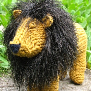 Waldorf Toy, Lion Toy Knitting Pattern PDF Digital Download image 2