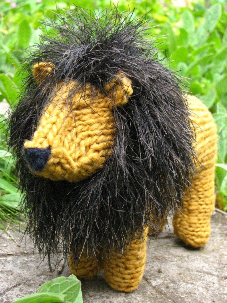 Waldorf Toy, Lion Toy Knitting Pattern PDF Digital Download image 2