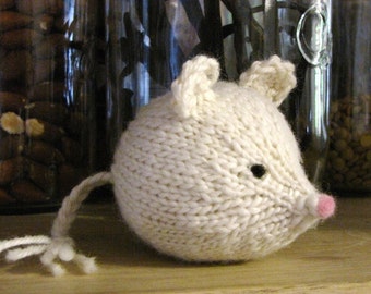 Mouse Knitting Pattern (PDF), Digital Download