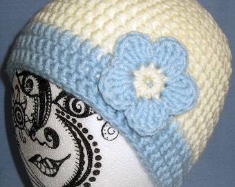 Emma Hat in Soft White and Light Blue with Original Daisy Flower - S-L