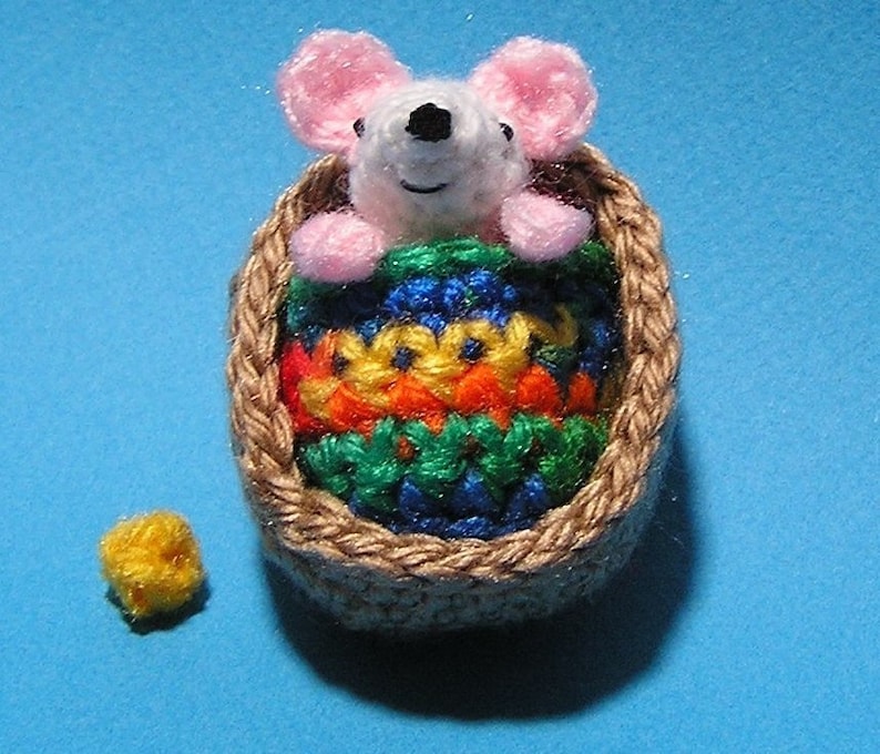 PDF Crochet Pattern TINY MOUSE in Walnut Shell English only image 1