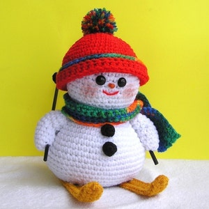 PDF Crochet Pattern SKIING SNOWMAN (English only)