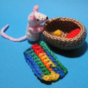 PDF Crochet Pattern TINY MOUSE in Walnut Shell English only image 4