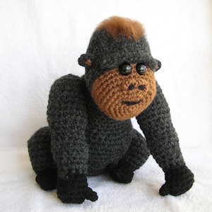 BABY GORILLA PDF Crochet Pattern  (English only)