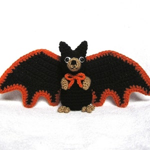 BERT THE  BAT Pdf Crochet Pattern (English only)